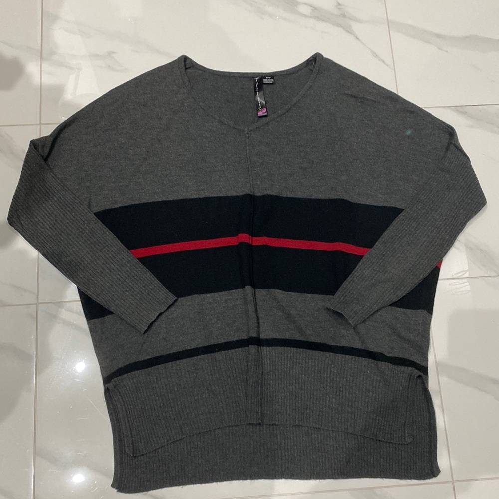 Le Temps des Cerises sweater